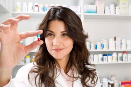 What Does a Pharmacy Tech Do