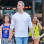 anne hathaway children