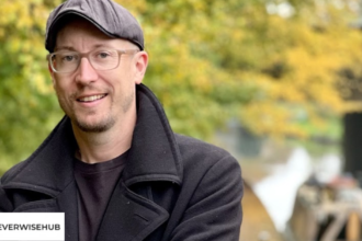 robbie cummins wikipedia